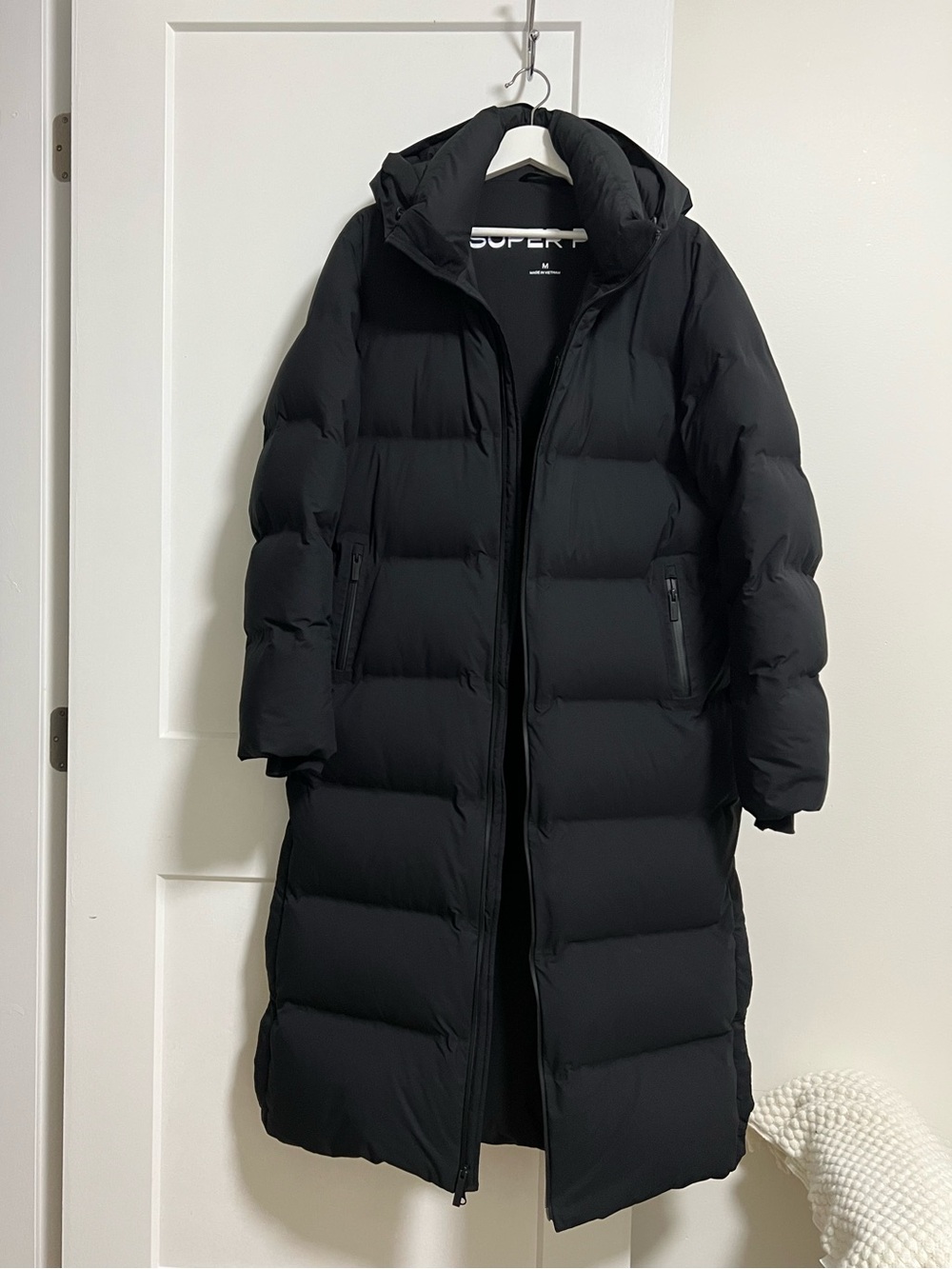 Aritzia Tna The Super Puff₂O™ Long - Rainstop™ Sz M